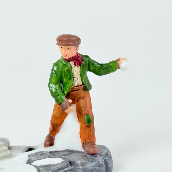 Holiday Village Figurine Snowball Fight Kids Lamp Post Christmas Scene - Picture 4 of 9